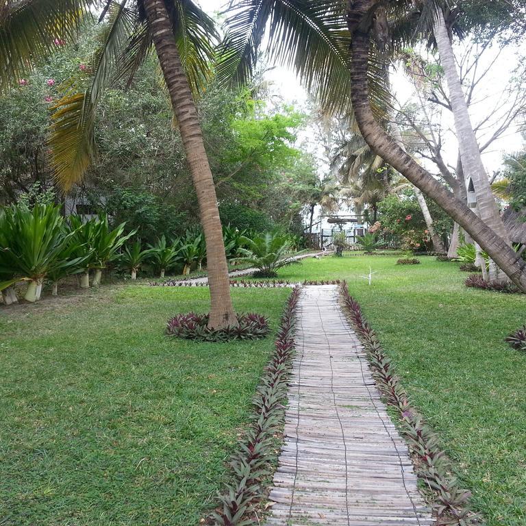 Palmeiras Lodge Vilankulo Buitenkant foto